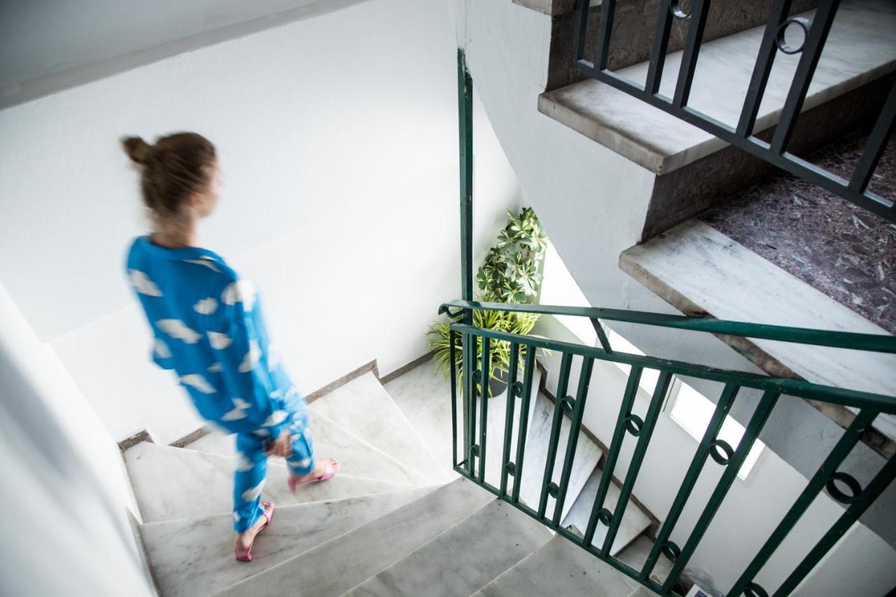 Thanasis Place Athena Bagian luar foto
